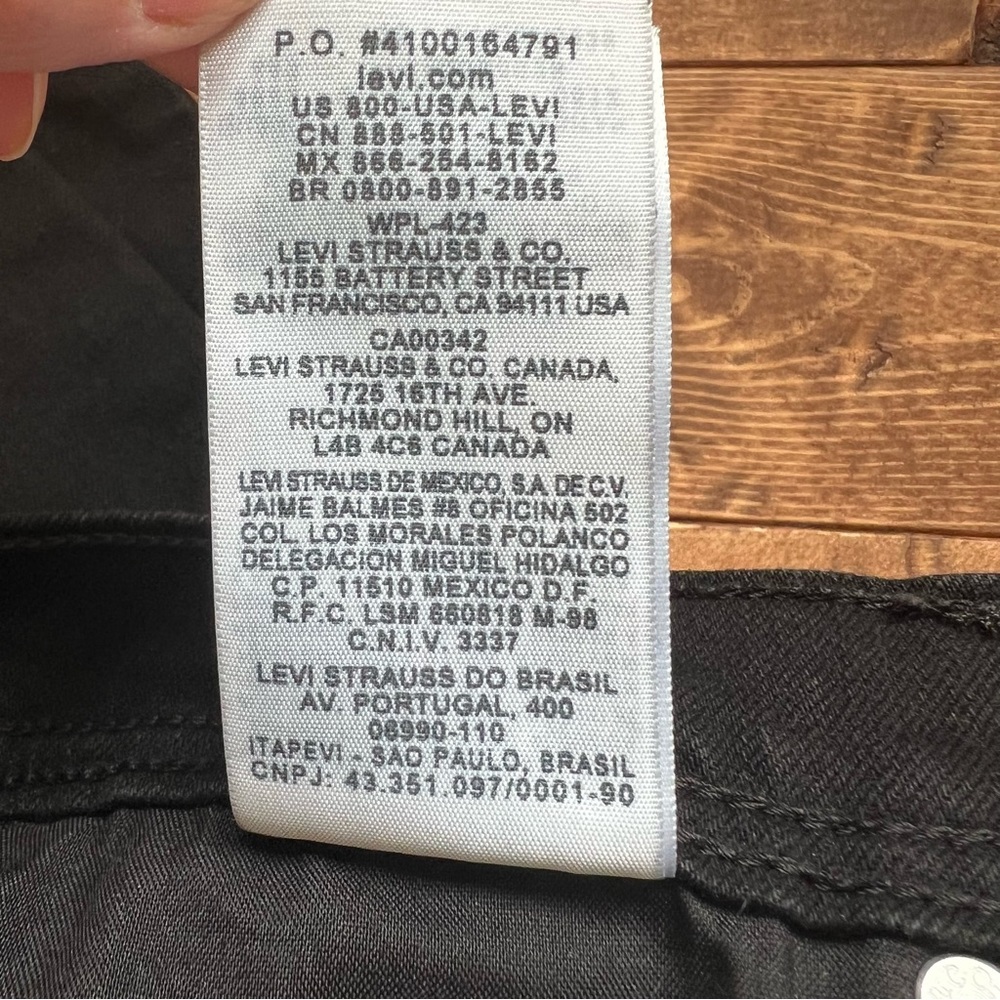 Levi's Black Straight Leg Women's Jeans - Picture 9 of 13